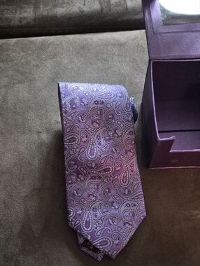 Purple Paisley Men’s Tie In Box